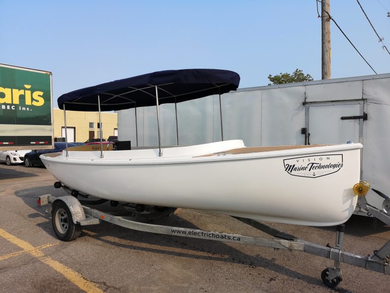Electric boat, Fantail 217, Vision marine technologies, eco-friendly boat
