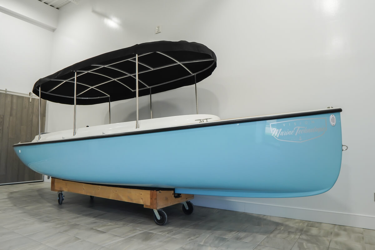 Eboat Fantail 217 2022 Baby blue & white