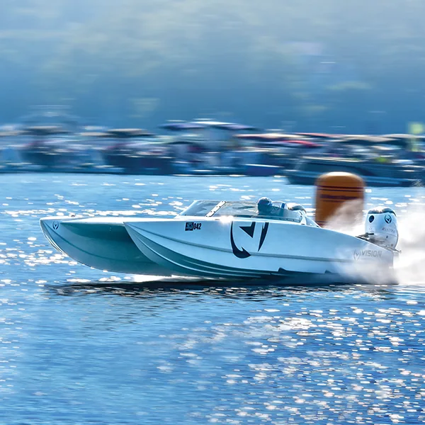 Hellkat 31 Catamaran - Vision Marine Technologies