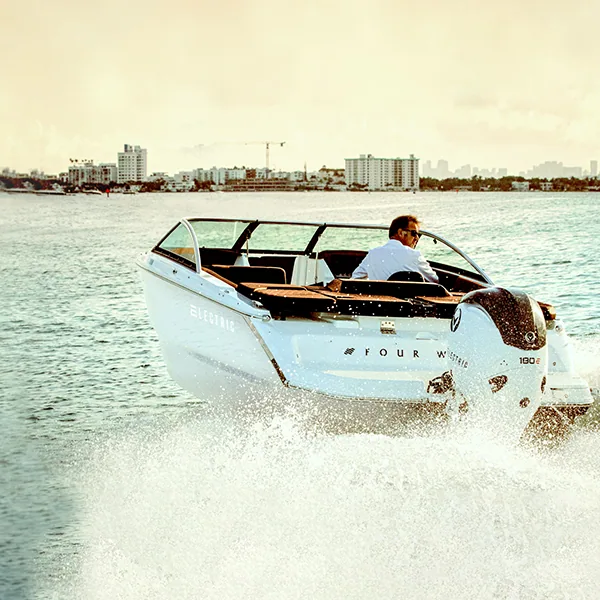 Fourwinns H2E - Vision Marine Technologies