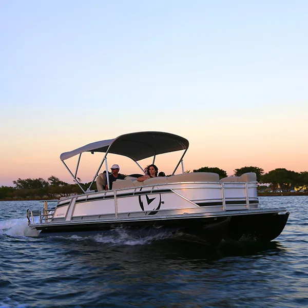 Starcraft Sunchaser- Vision Marine Technologies