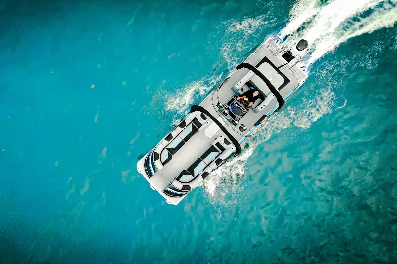 V30 Electric Pontoon Powerboat